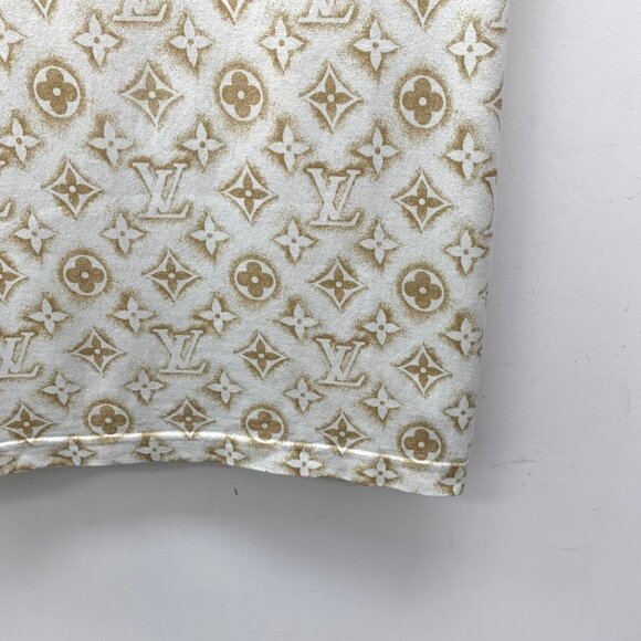 Louis Vuitton 2023 Color-Block Monogram All-Over Print Cotton Crewneck T-Shirt - Picture 4 of 8